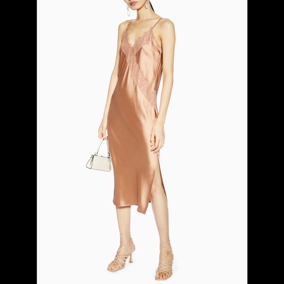 Satin dress - Picture 1 of 4